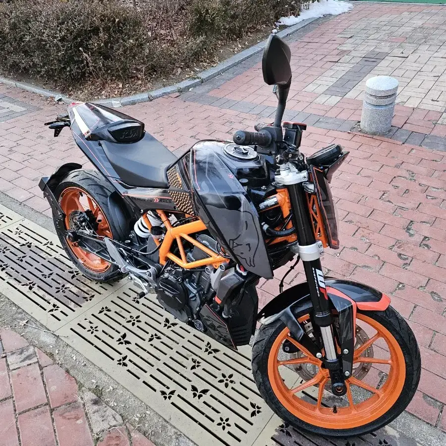 16년식 KTM 듀크390 판매합니다