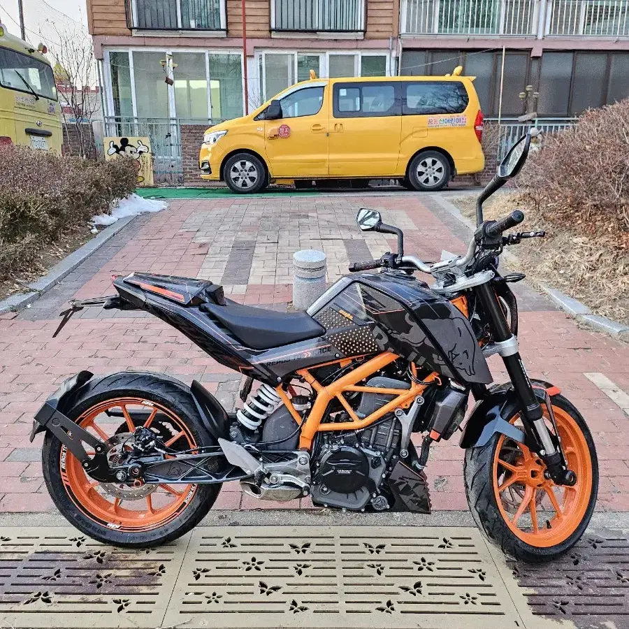 16년식 KTM 듀크390 판매합니다