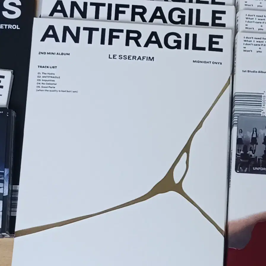 <ANTIFRAGILE> 르세라핌 앨범