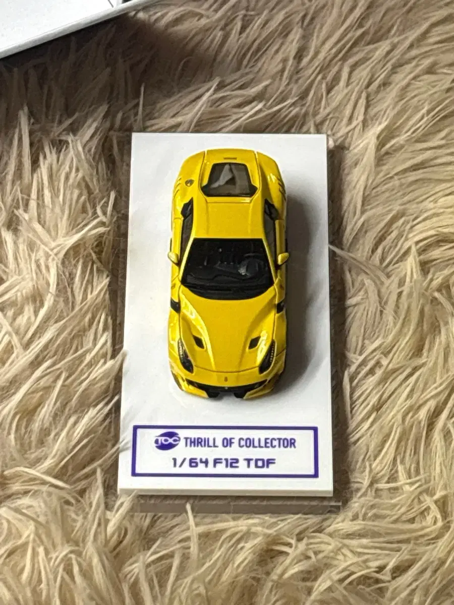 1:64 Fuelme Ferrari F12 TDF 옐로우