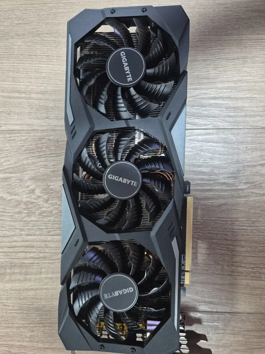 기가바이트 rtx 2080ti oc 11GB 새상품급 판매합니다