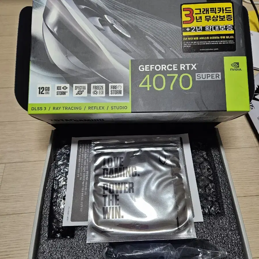 조텍 Gaming 지포스 RTX4070super Twin Edge OC