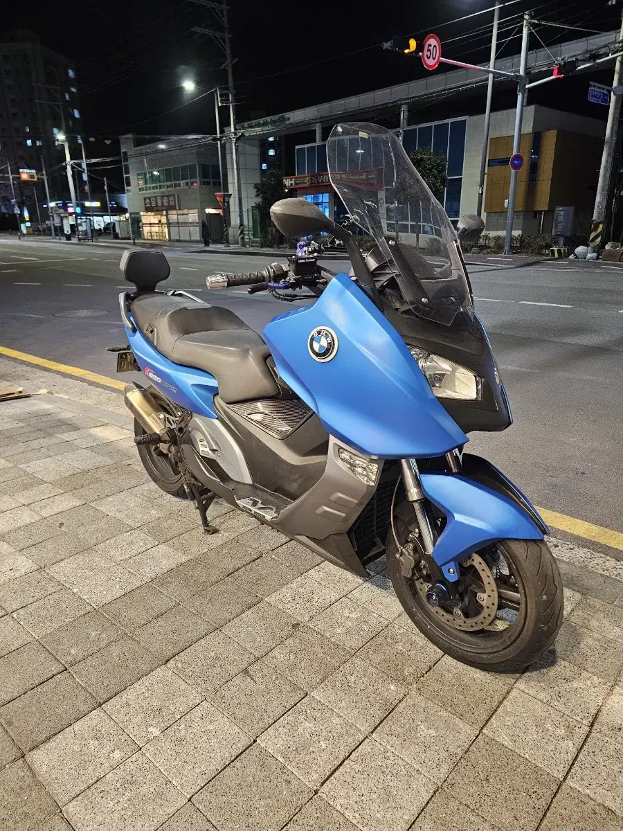 부산 14년식 bmwc600s 팝니다