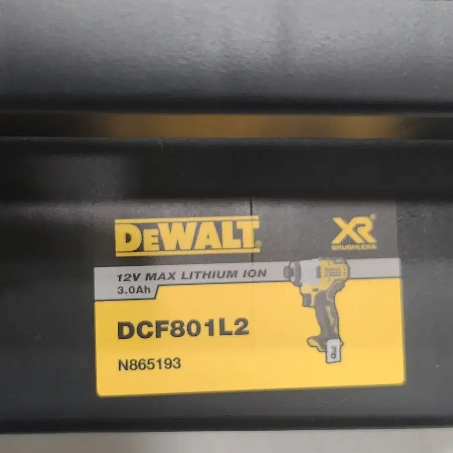 새상품디월트 DCF801L2(10.8V/3.0Ah)