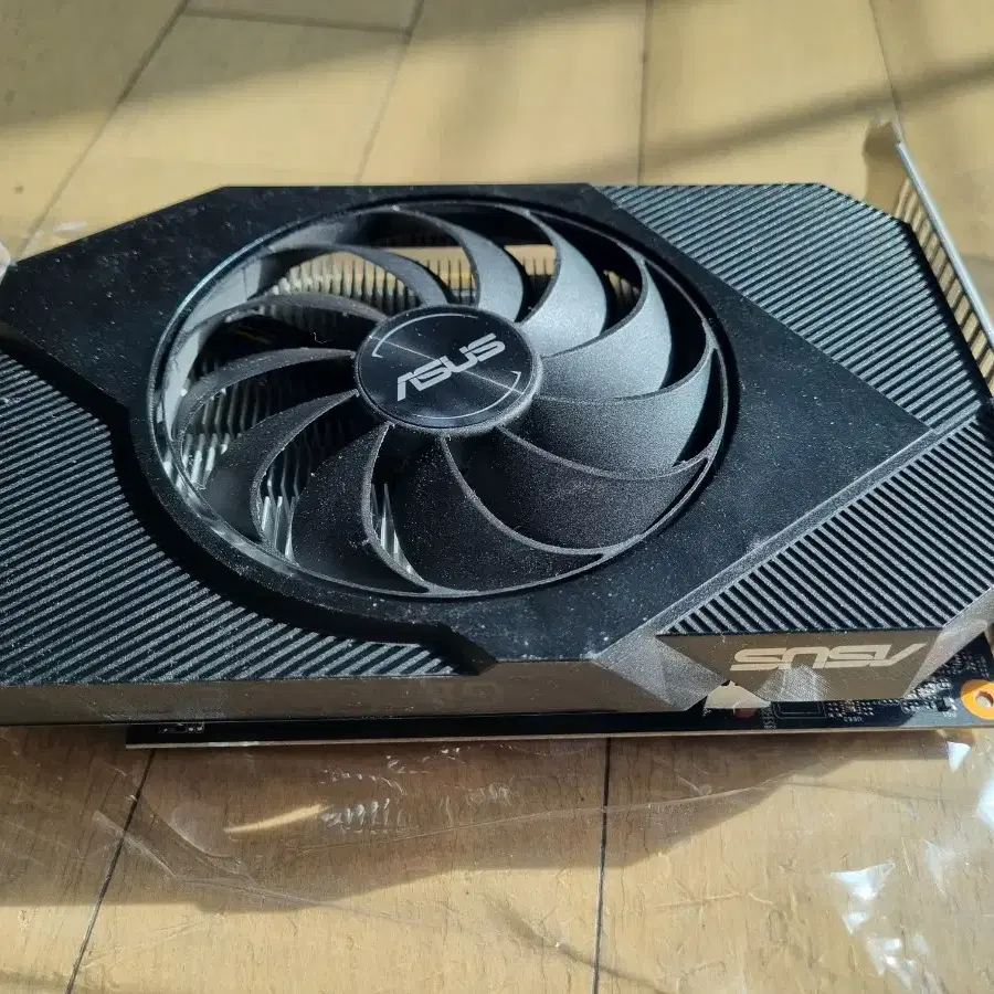 그래픽카드 gtx1650 d6 4gb