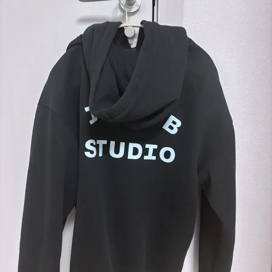 iabstudio 후드티M