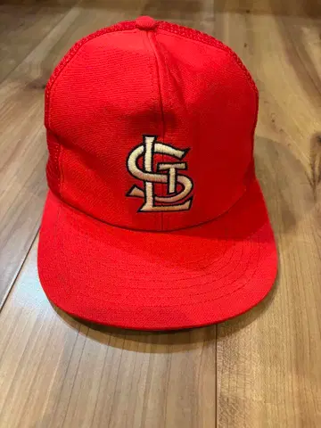 귀중한 80년대 빈티지 레드 MLB 카디널스 캡