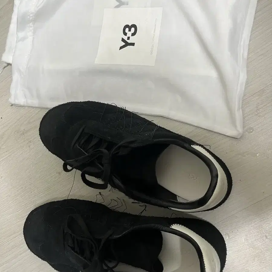 요지야마모토 y-3