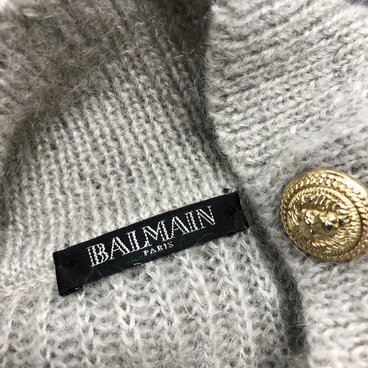 [ BALMAIN ] 발망 로고버튼 니트 스웨터