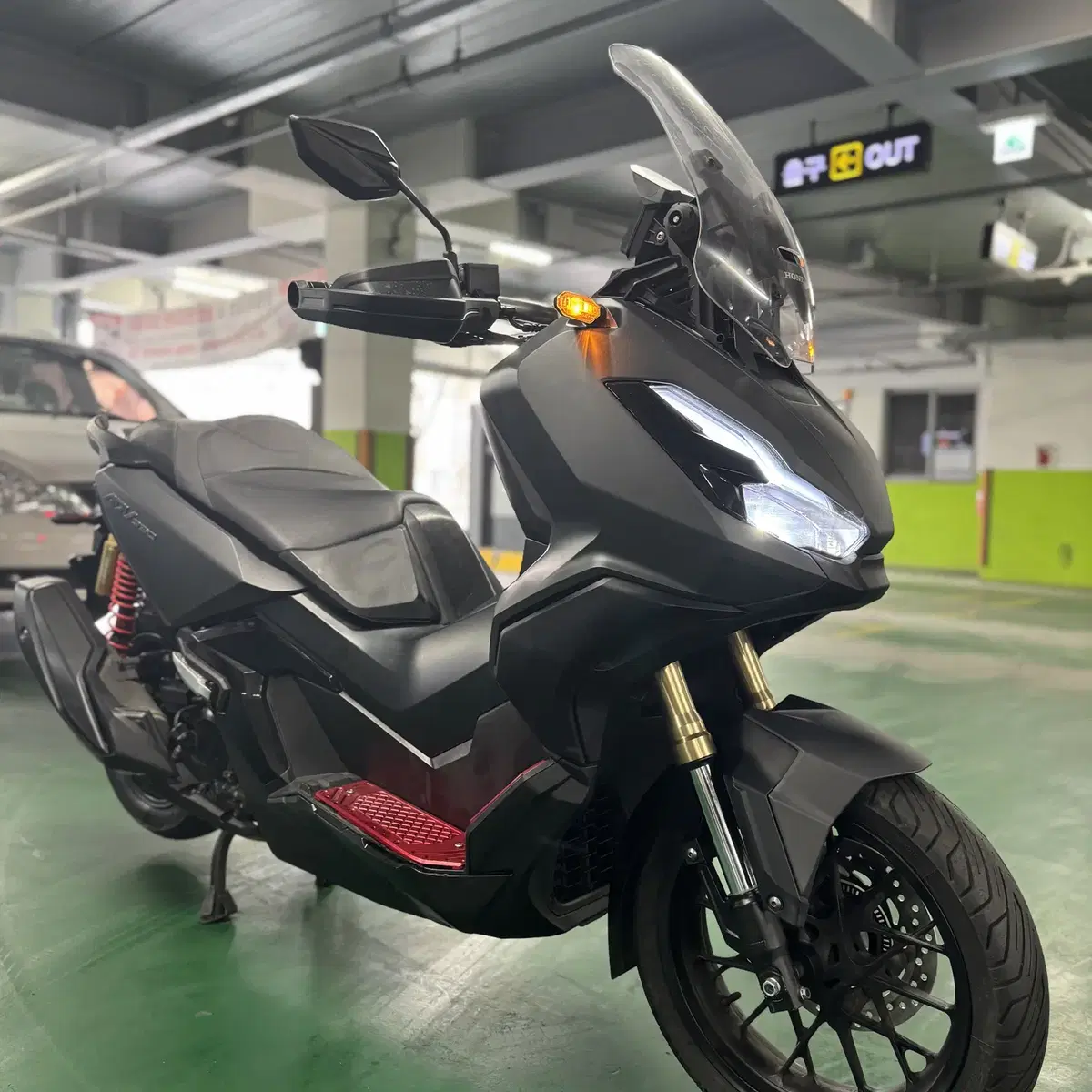 23년식 ADV350 팝니다