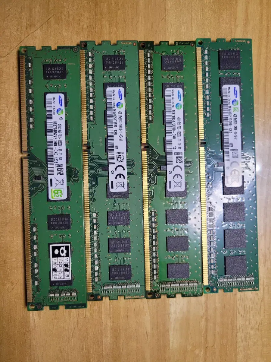 DDR3 4GB 데스크탑 메모리 4개