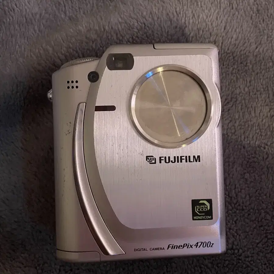 Fujifilm 4700z 카메라