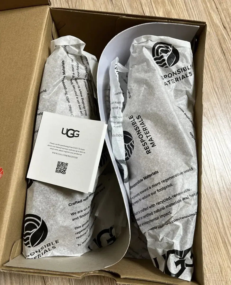 (새상품) 미국 ugg 타스만240mm