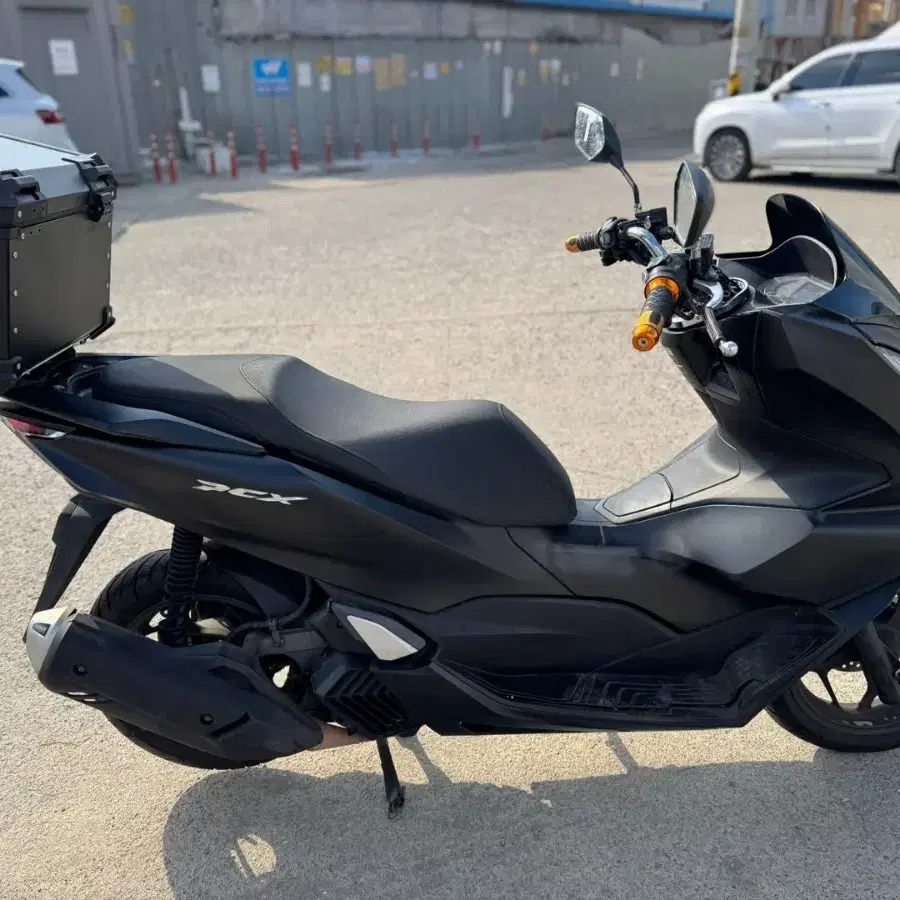 혼다 pcx125 22년 abs 짧은키로수 팝니다