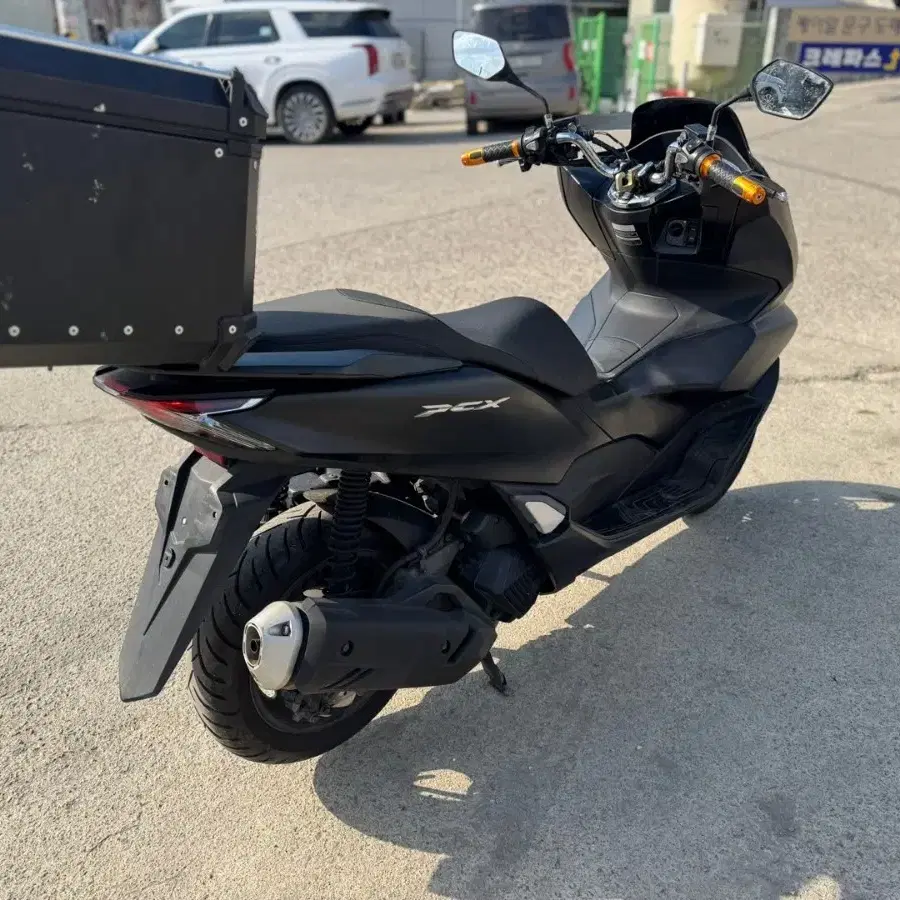 혼다 pcx125 22년 abs 짧은키로수 팝니다