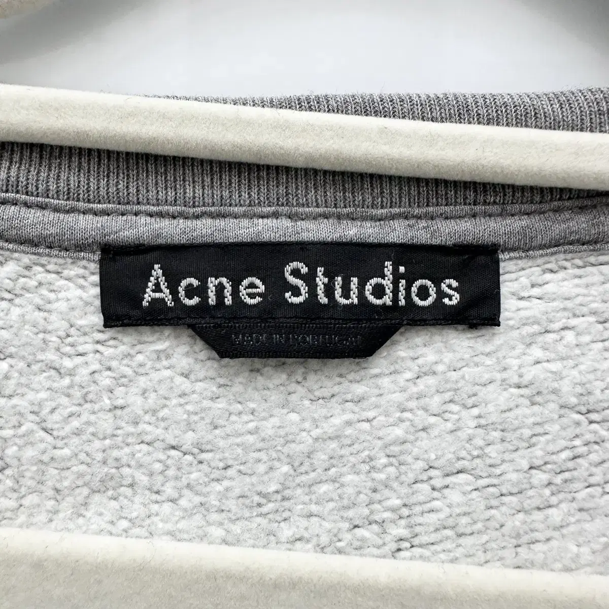 Acne studios 페어뷰 맨투맨 L