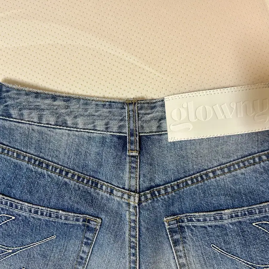 글로니 93 MID-RISE LOOSE FIT JEANS (BLUE)