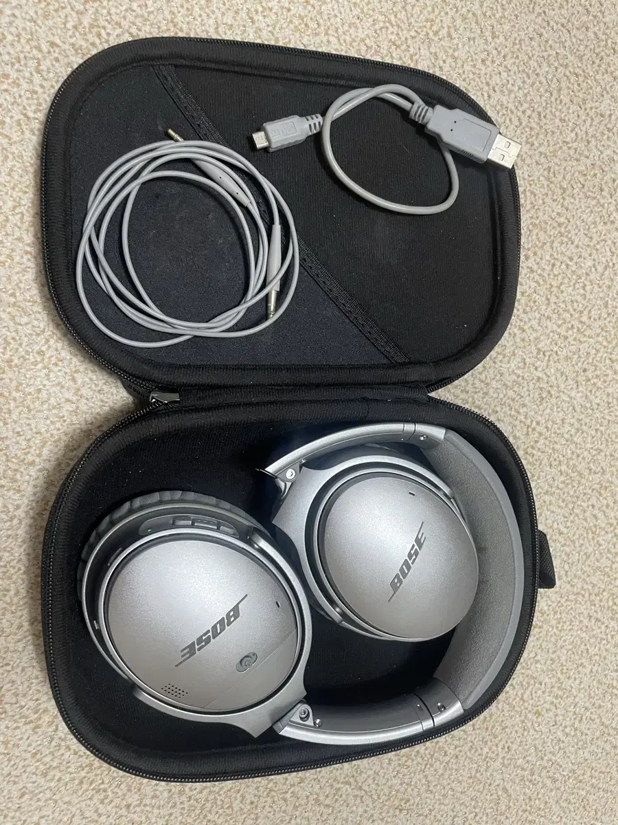 Bose Qc35 2세대 실버 판매합니다