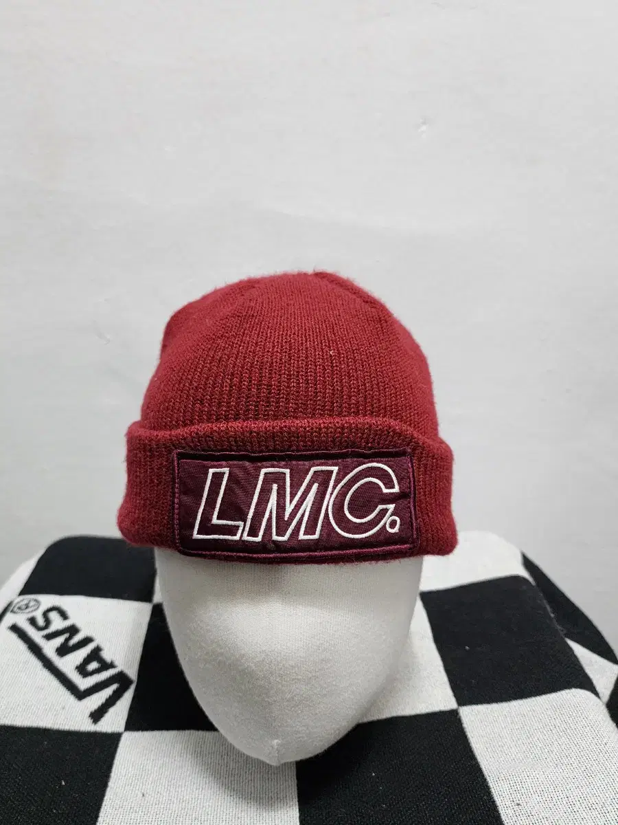 LMC 버건디 비니