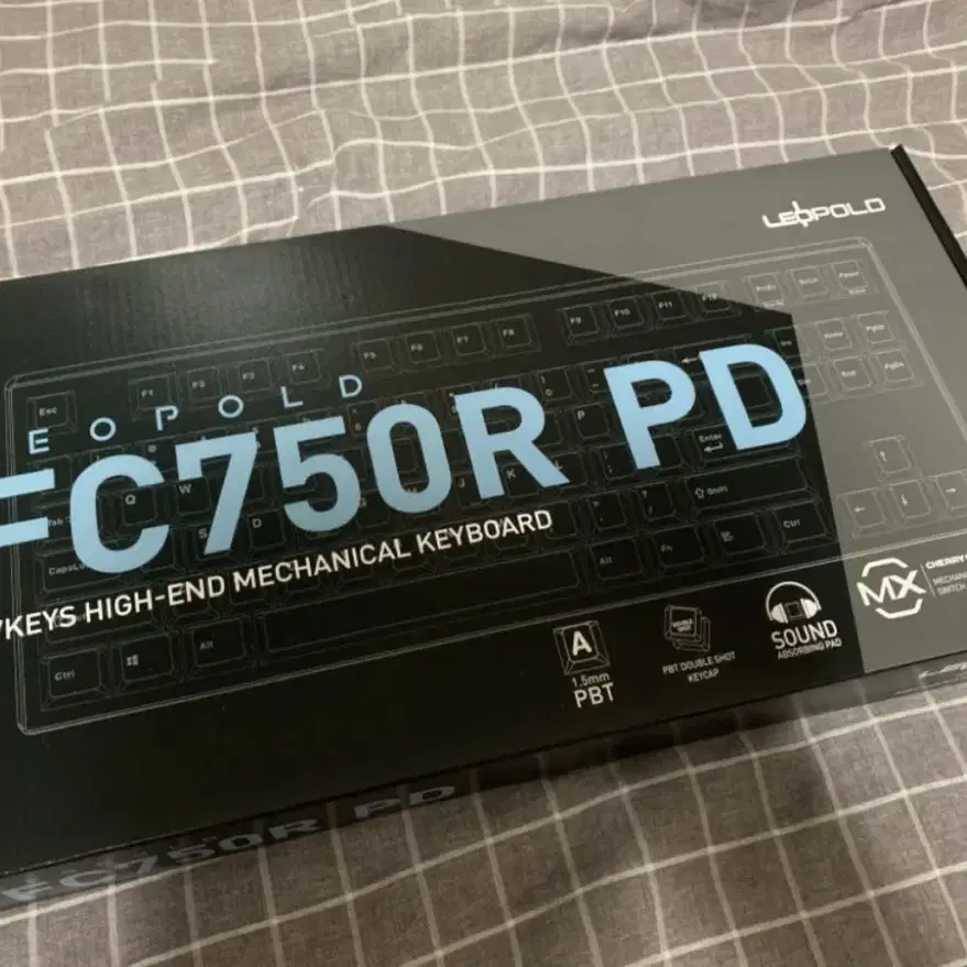 레오폴드 FC750R PD(갈축) 판매합니다