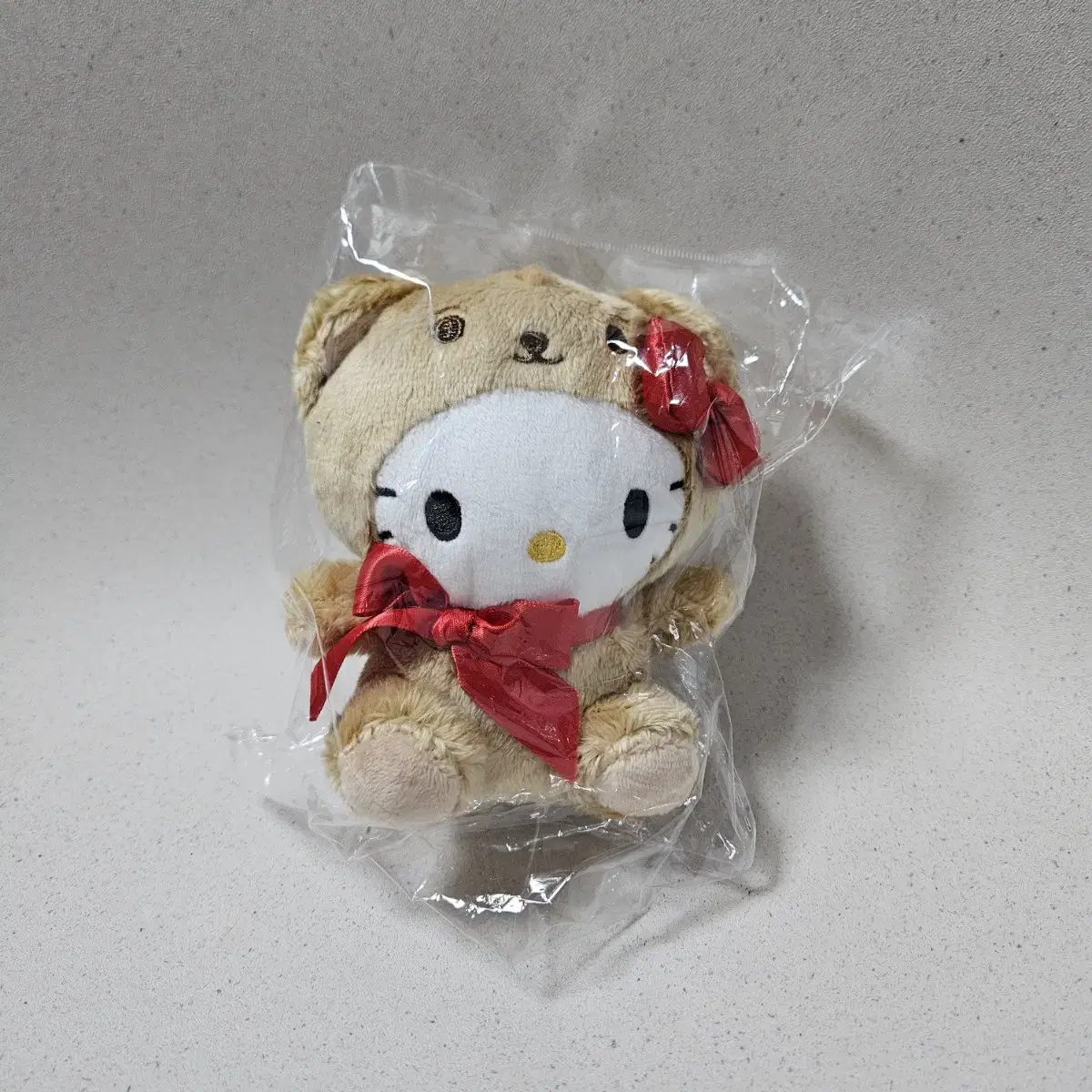 Hello Kitty 50th Anniversary Bear Kitty Tiny Charm Kitty pop up doll Mascot