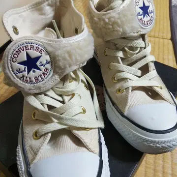 컨버스탈부착 가능한 모모코코 스니커즈