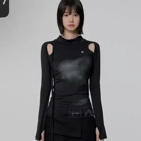 플레어업 Cut-out Turtleneck Long Sleeve (FL-