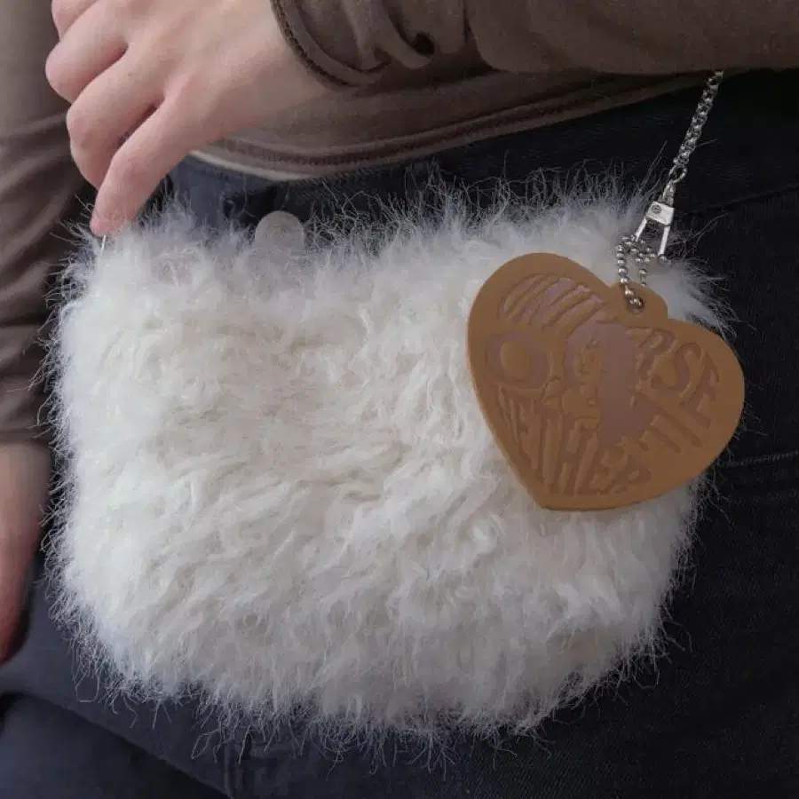 헤더먼트 curly fur bag 퍼백