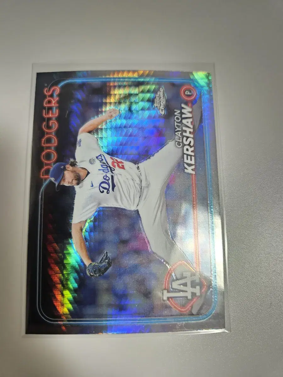 커쇼 2024 Topps Chrome 프리즘 리플렉터 카드