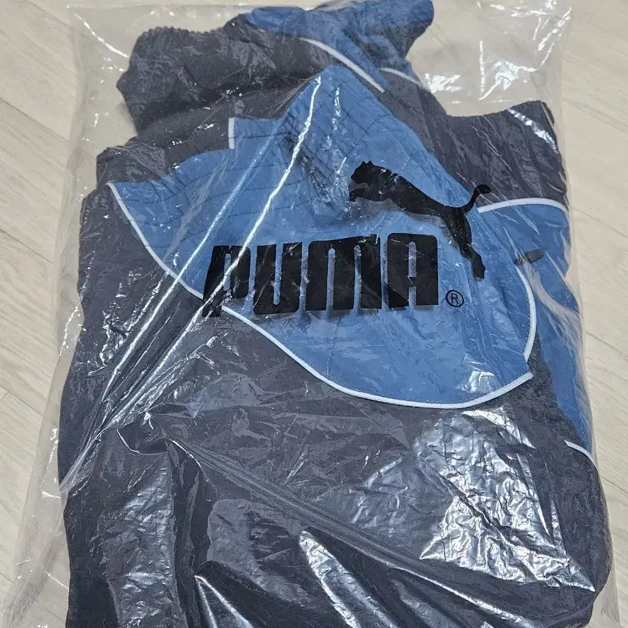 PUMA X P.A.M 바람막이  XL