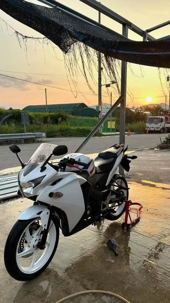 cbr125