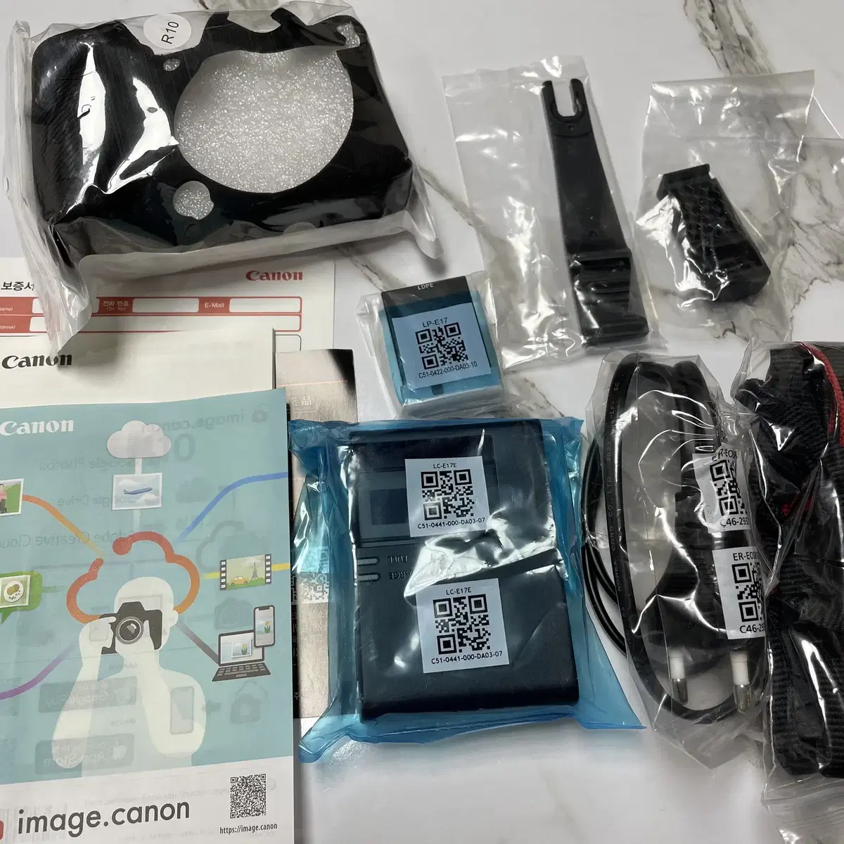 캐논 EOS R10 18-45 KIT 카메라 판매합니다