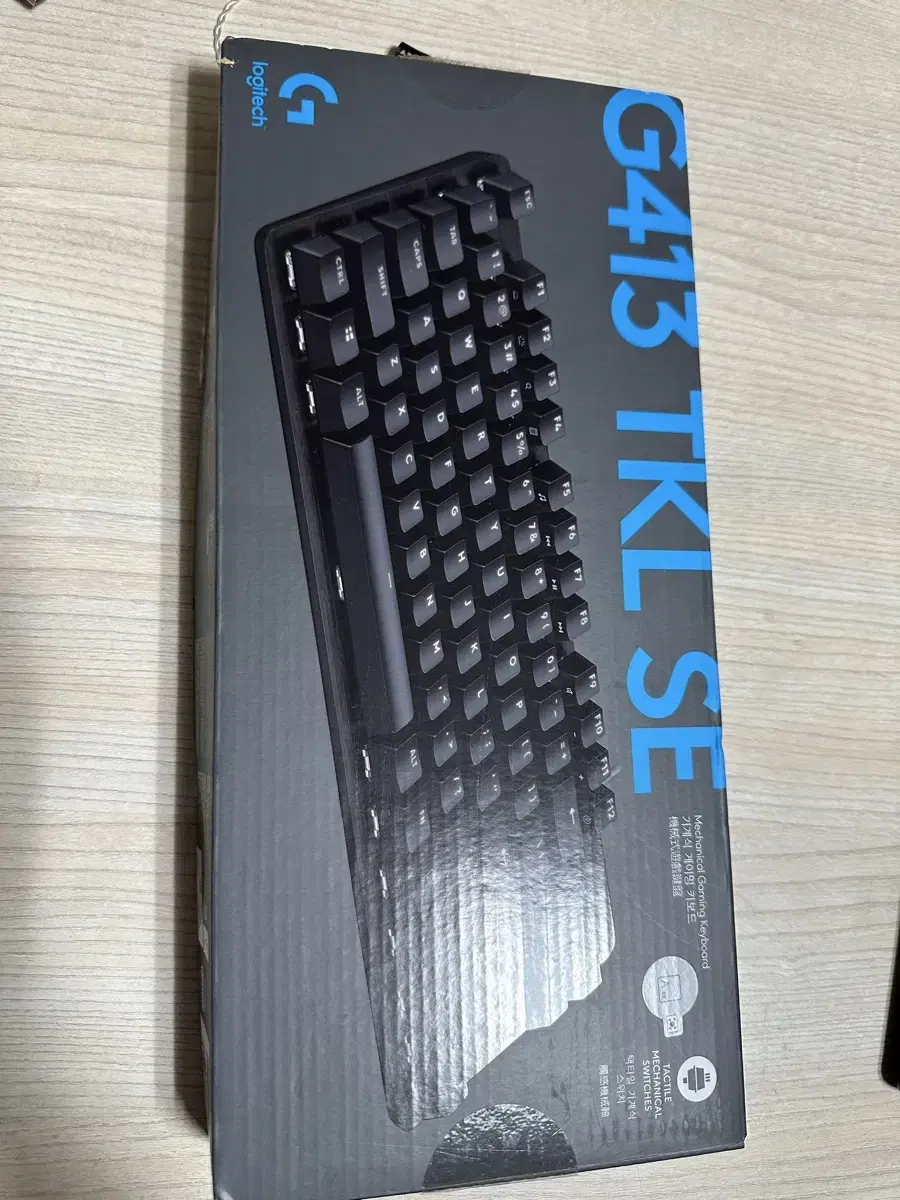 로지텍 g413 tkl se 키보드 팝니다