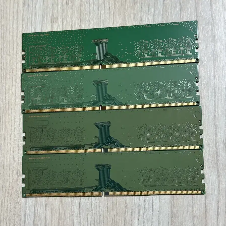 Ddr4 8기가 램 4개 팝니다