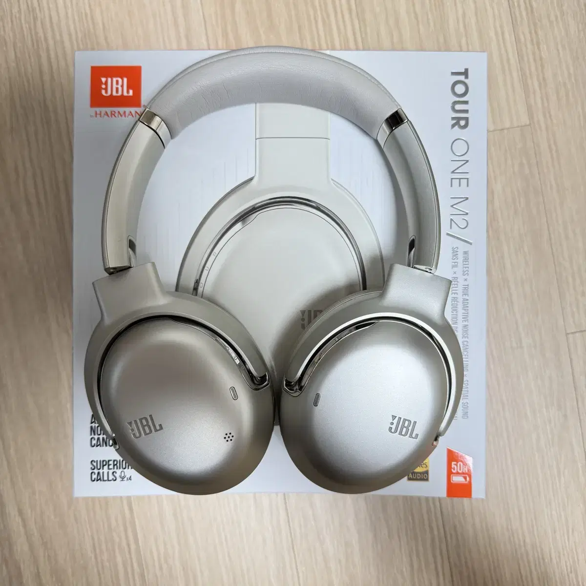 JBL TOUR ONE M2