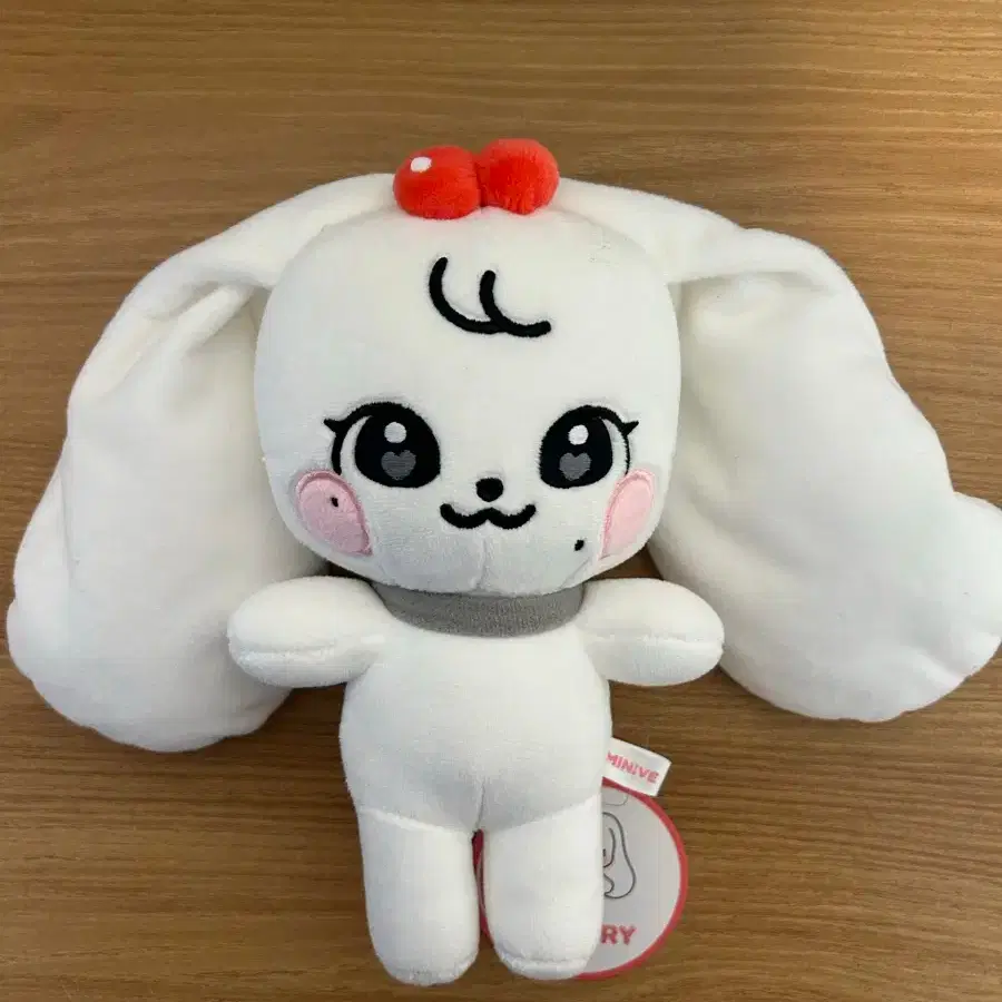 minive cherry mega face cushion, pouch | Bunjang Global