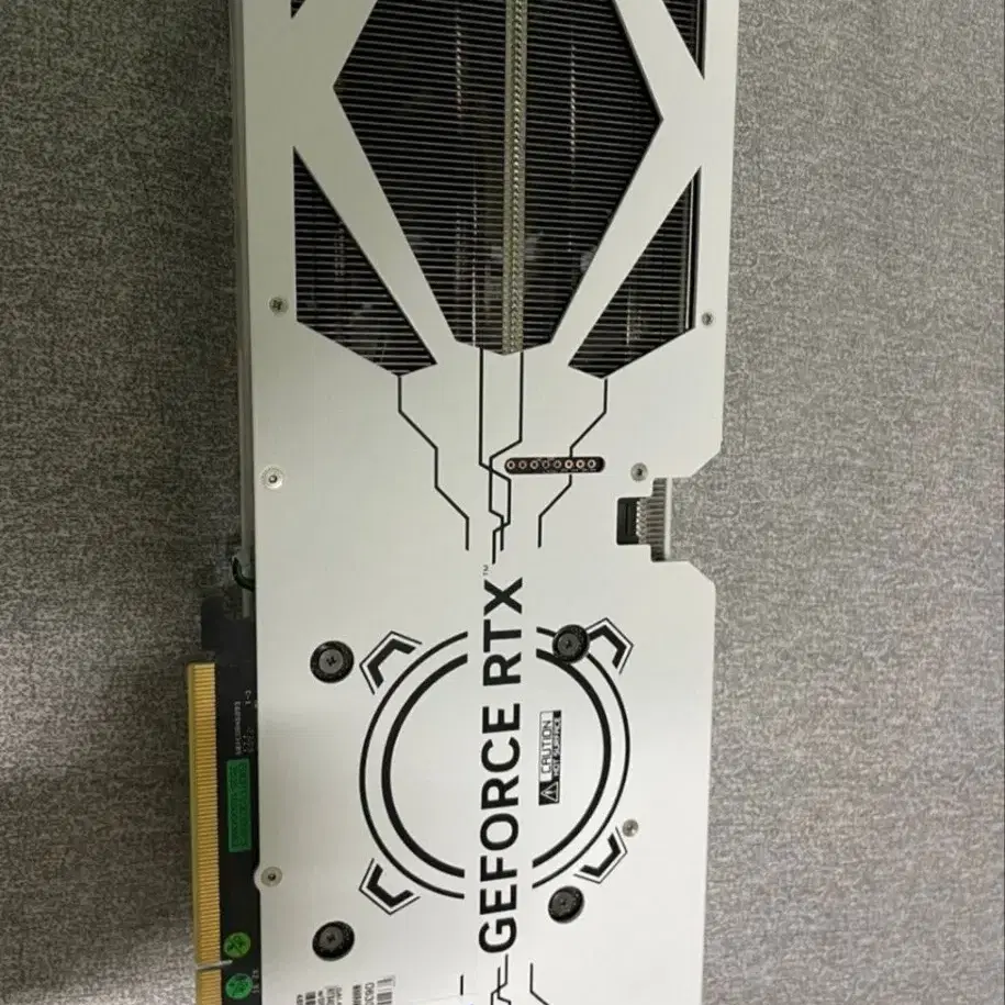 갤럭시 RTX 4070 white