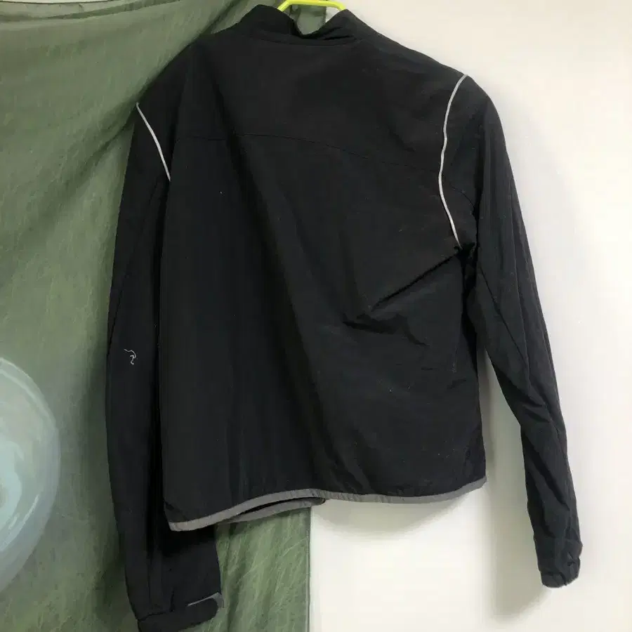 Badee 배디 Line Track Jacket Black M