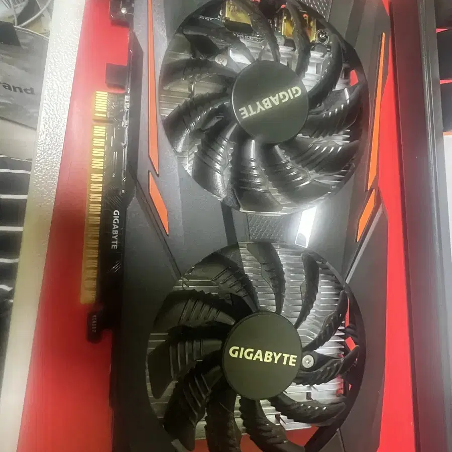 기가바이트 gtx1050 그래픽카드