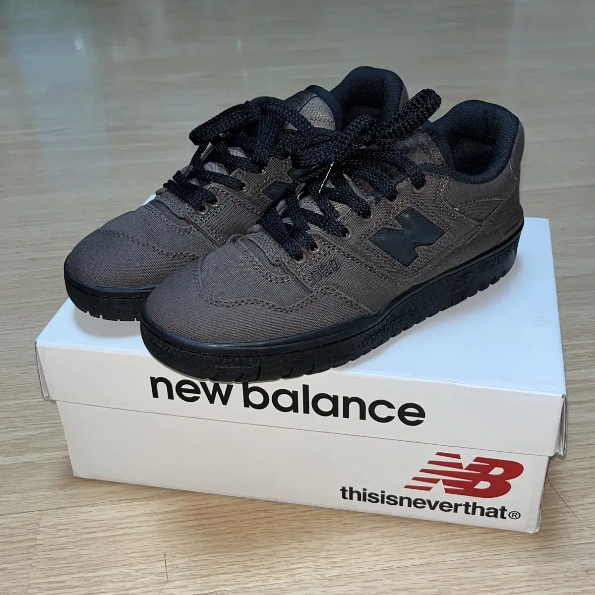 Thisisneverthat x Newbalance 550