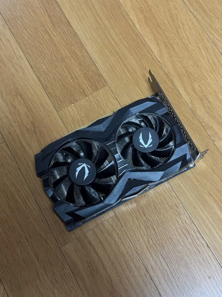 ZOTAC GTX 1660 그래픽 카드