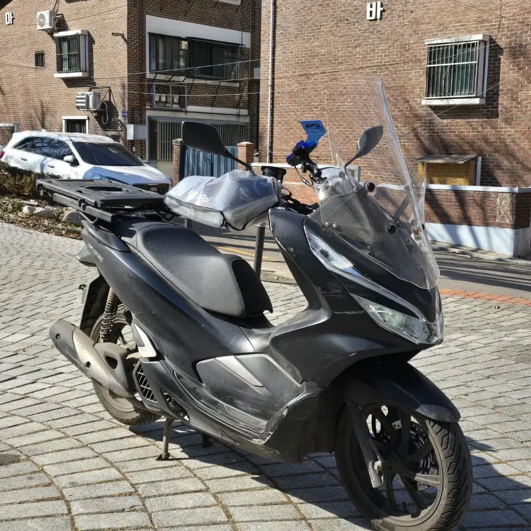 20년식 더뉴 PCX125 블랙 저렴하게 팝니다