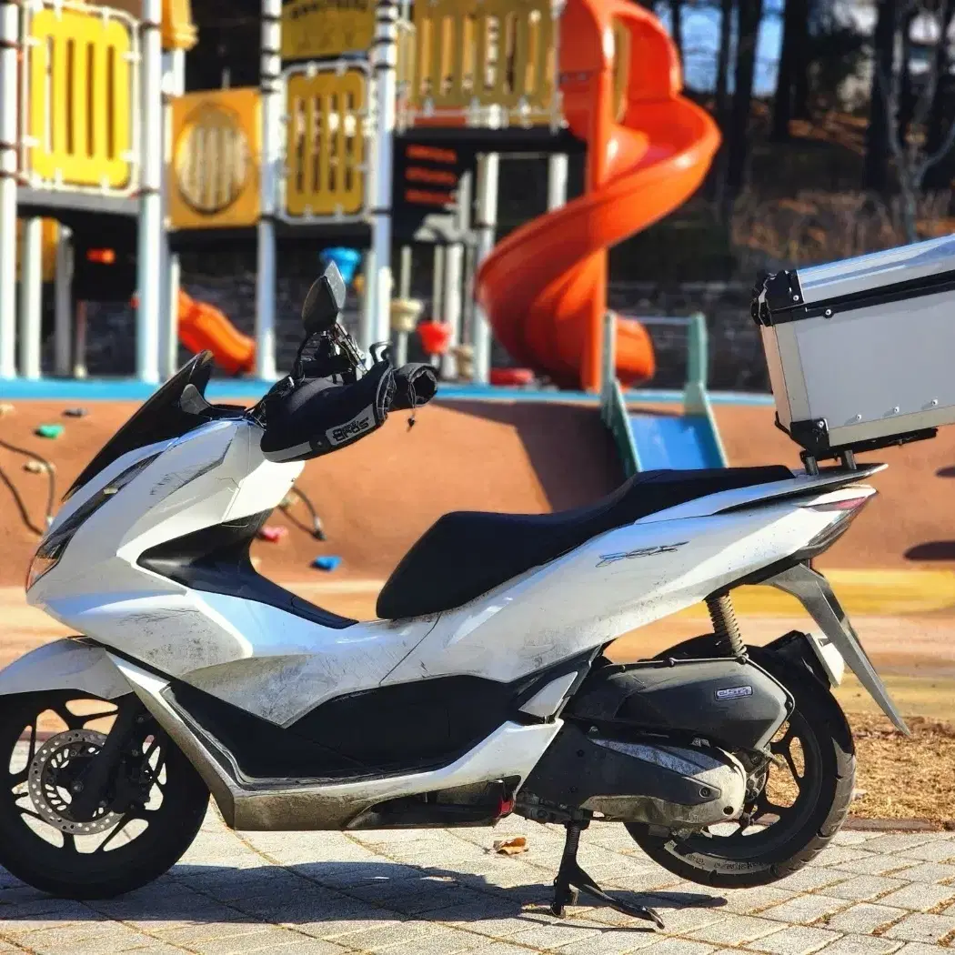 22년식 PCX125 2만키로 배달세팅 팝니다