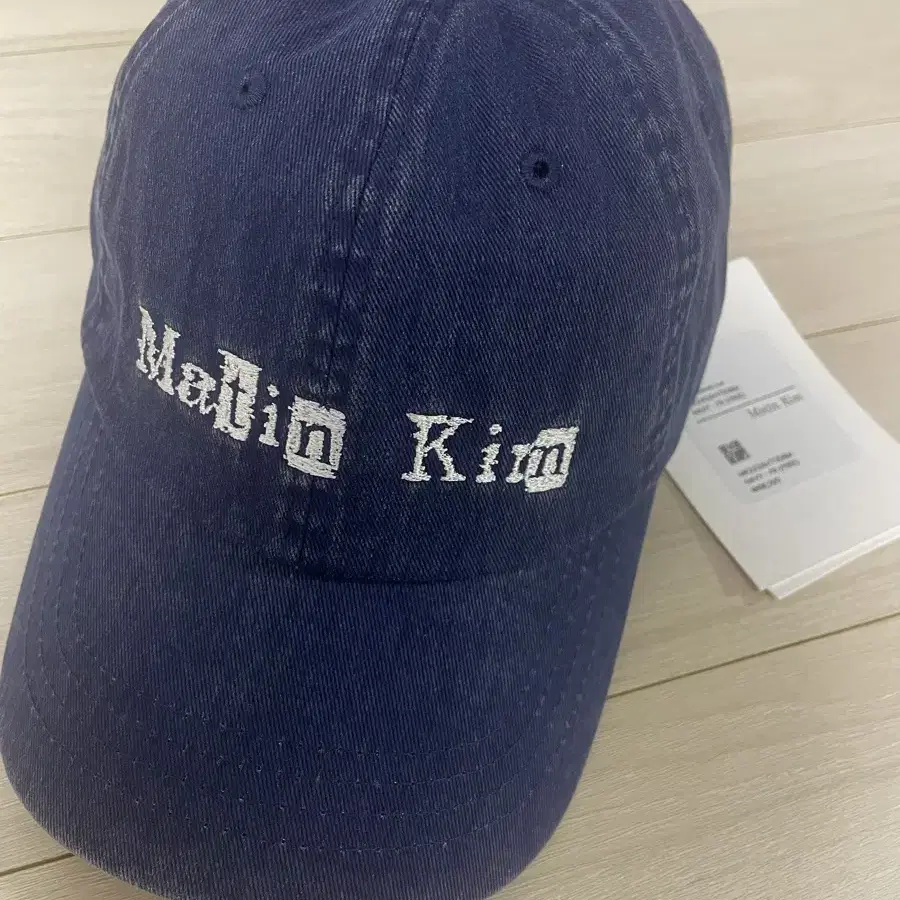 마뗑킴 모자 LOGO SCRAP BALL CAP IN NAVY