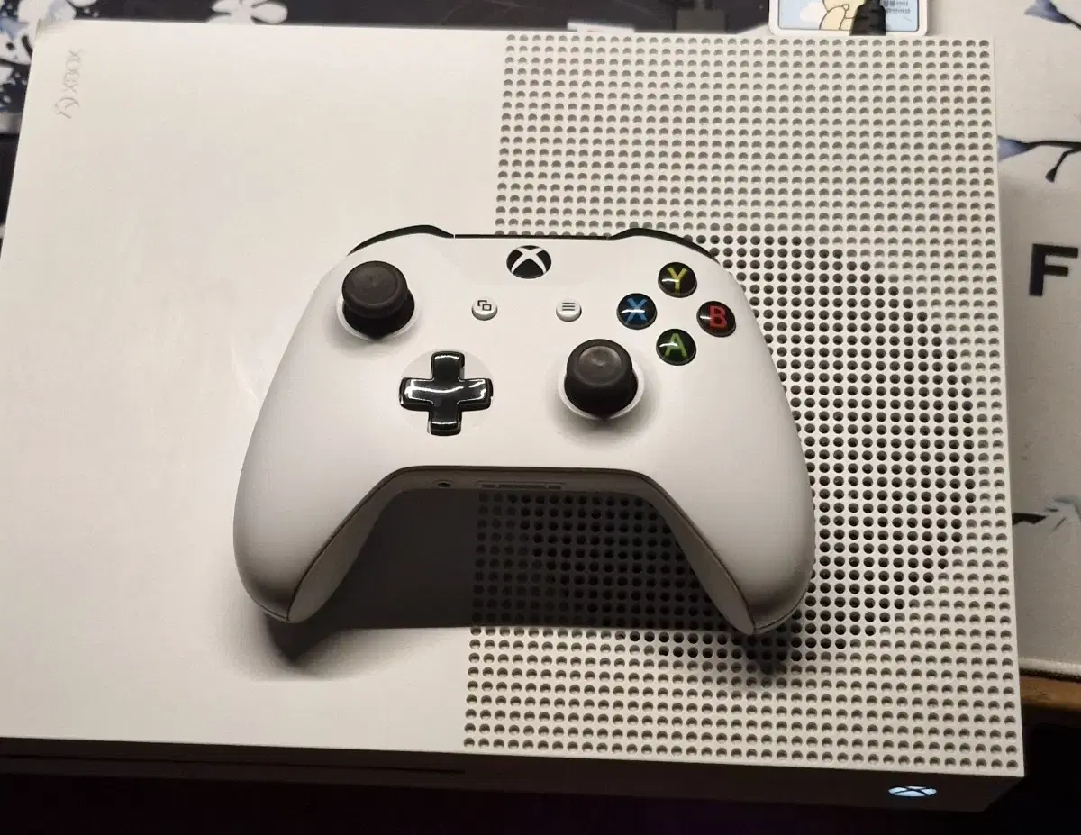 Xbox One S 본체+컨트롤러+게임 7개 세트