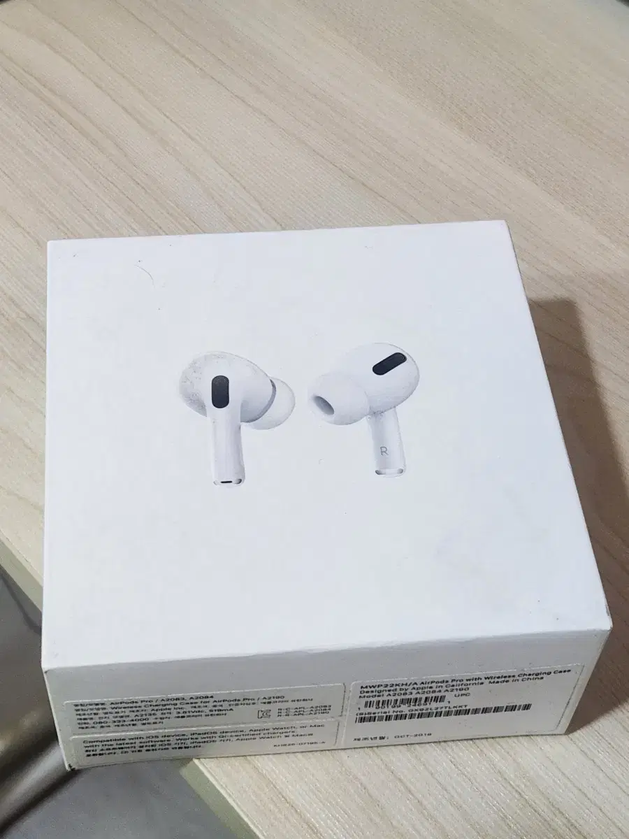 AirPods Pro 1st Generation Full Box