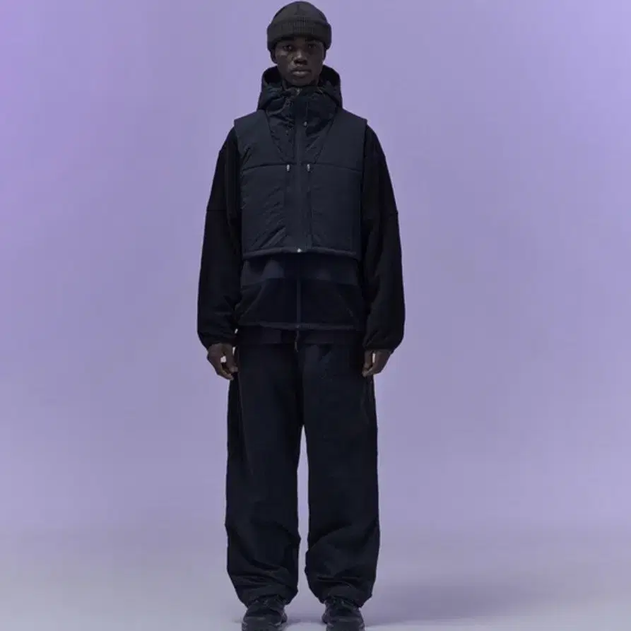 모이프 AW23 후디드 크롭 베스트[3]