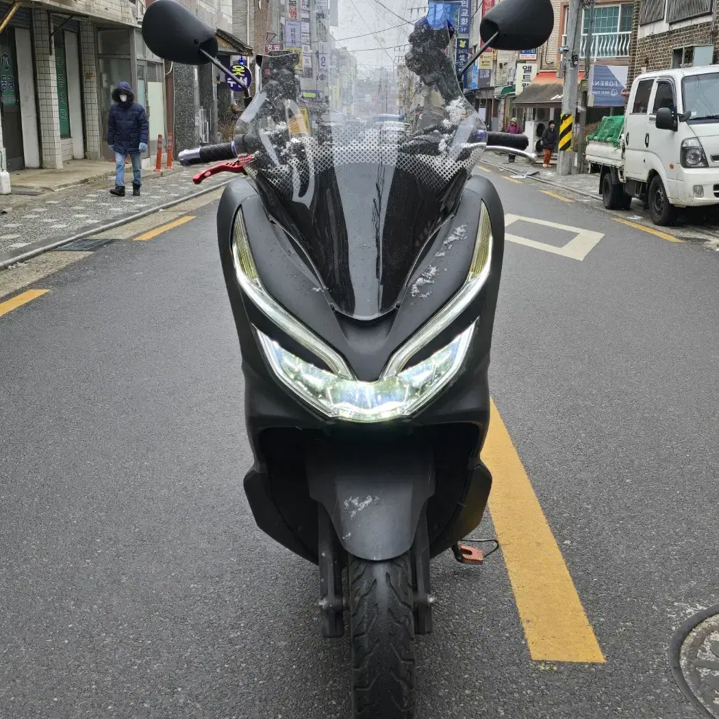 20년식 더뉴 PCX125 팝니다