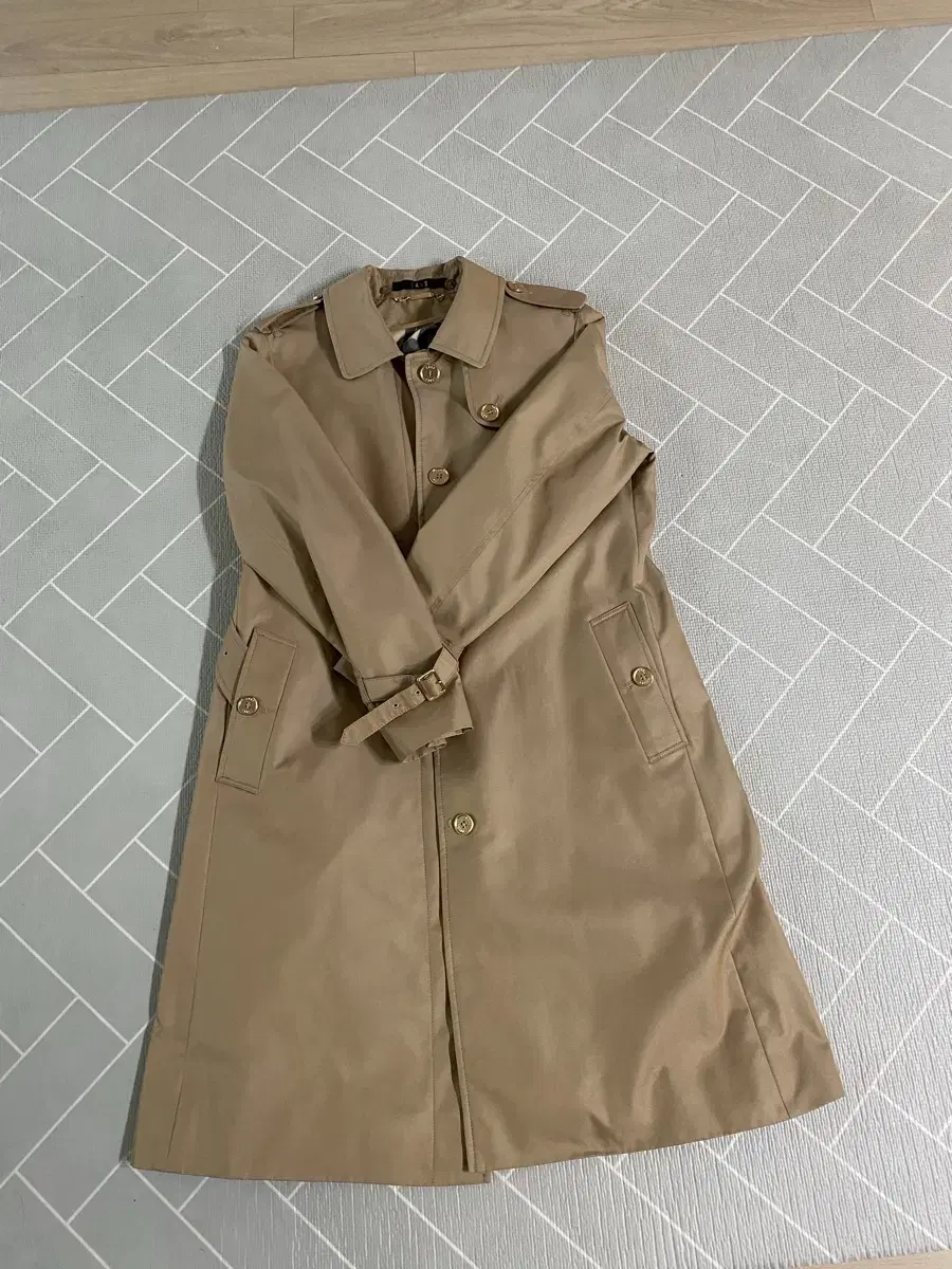 DAKS Women's Trench Coat 88