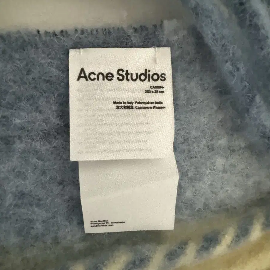 Acne 머플러